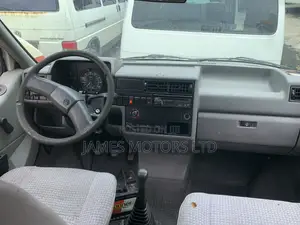 Volkswagen Transporter 2007 White