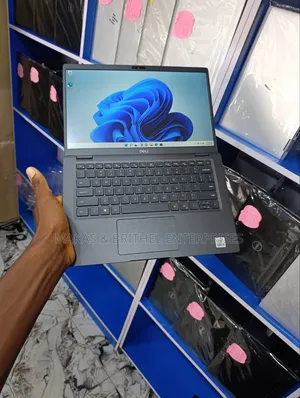 Laptop Dell Latitude 7310 16GB Intel Core i5 SSD 256GB