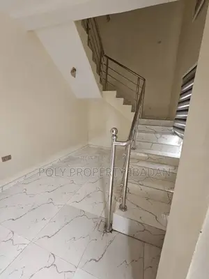 2bdrm Apartment in Oluyole Estate, Ibadan for rent