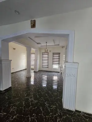 2bdrm Apartment in Oluyole Estate, Ibadan for rent