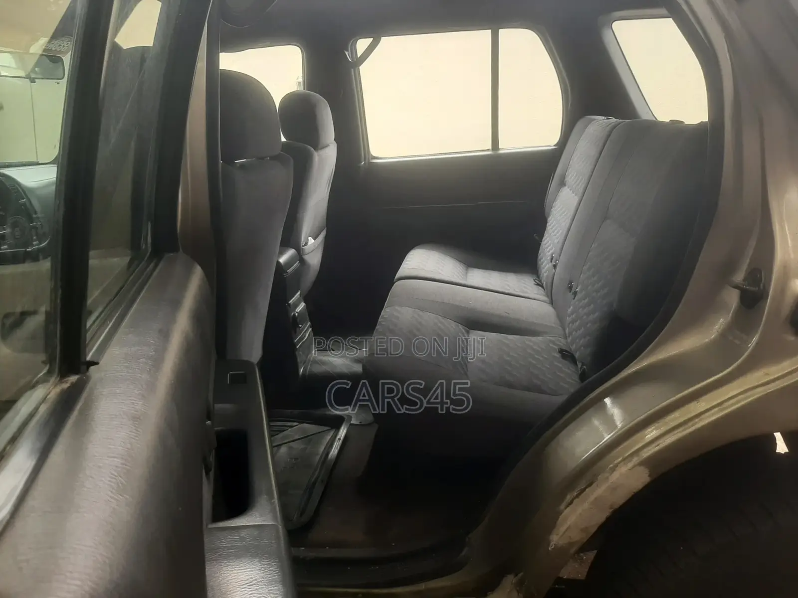 Nissan Pathfinder 1998 Gold