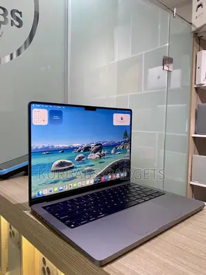 Laptop Apple MacBook Pro 2023 M3 8GB Apple M3 SSD 512GB