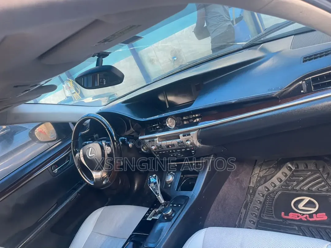 Lexus ES 2014 Gray