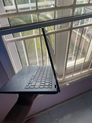 Laptop Asus Vivobook 14 4GB Intel Celeron SSD 512GB