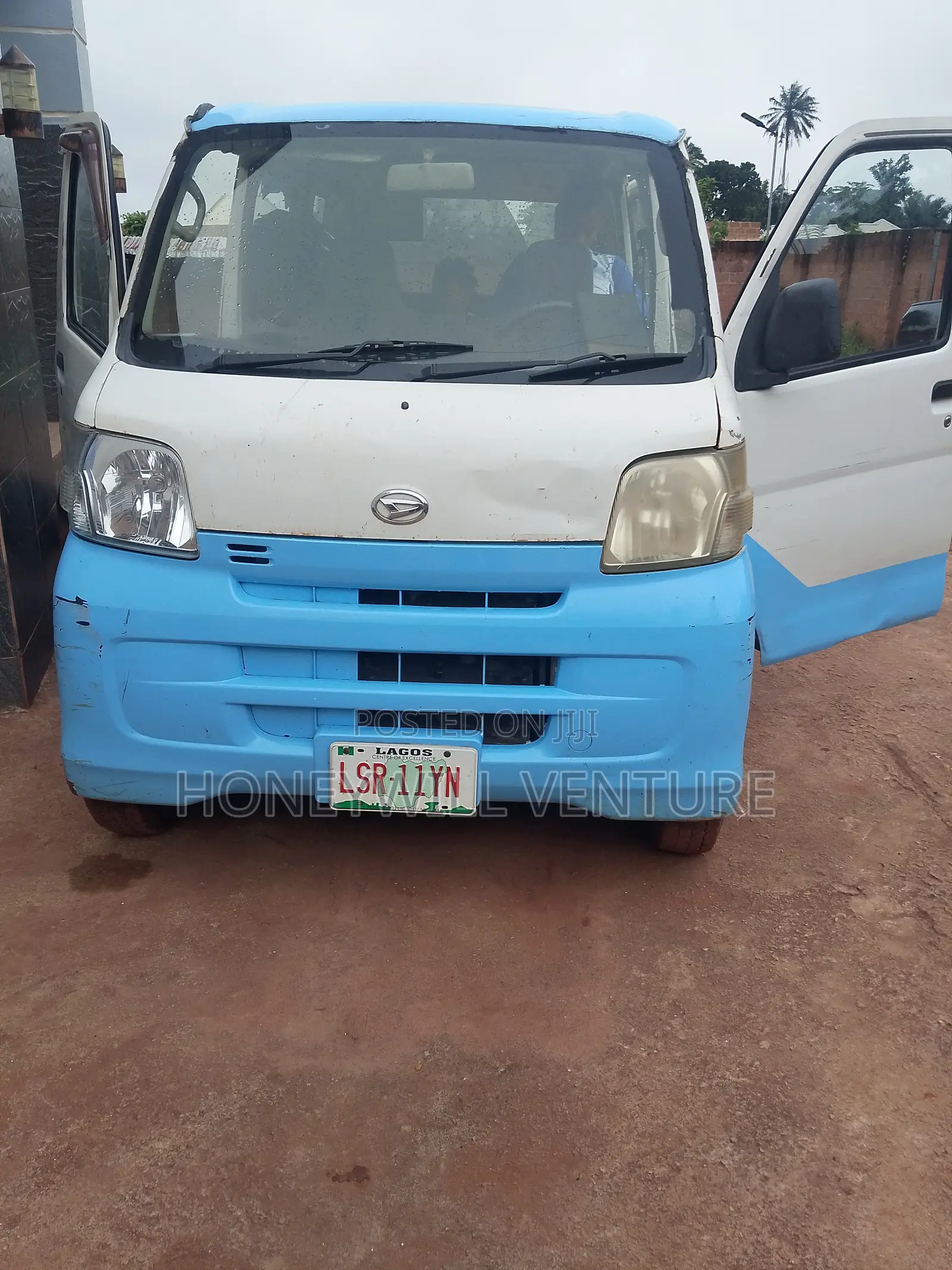Daihatsu Hijet 2014 White