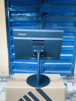 New Lenovo ThinkCentre M700 8GB Intel Core i5 HDD 500GB