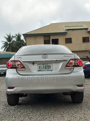 Toyota Corolla 2012 Silver