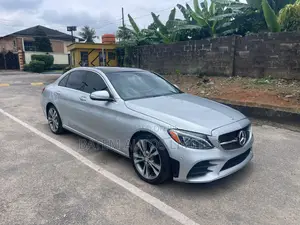 Mercedes-Benz C300 Sport 4dr AWD 4Matic Sedan (2.0L 4cyl 7A) 2015