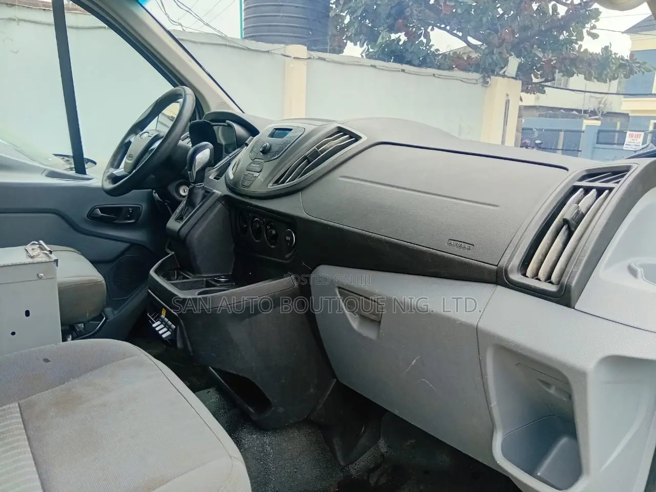 Ford Transit-350 2017 White