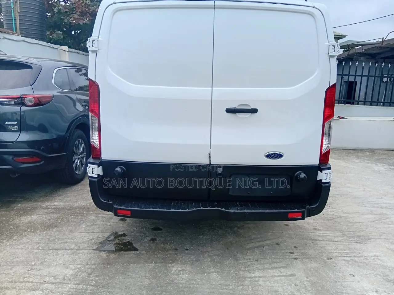 Ford Transit-350 2017 White
