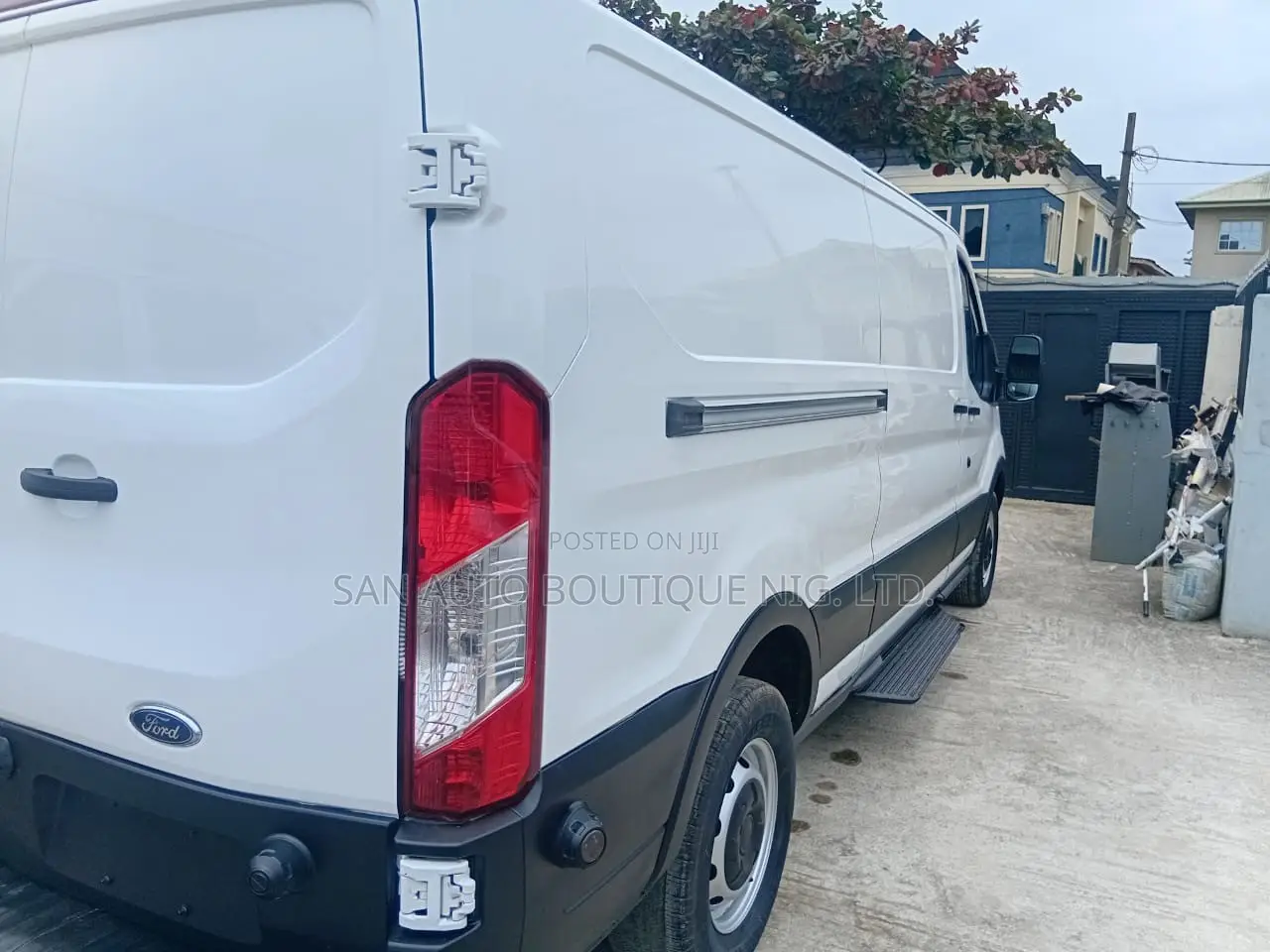 Ford Transit-350 2017 White