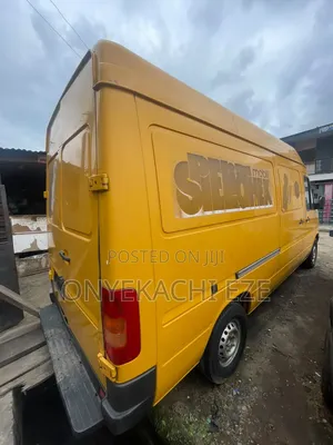 Volkswagen LT 2005 Yellow