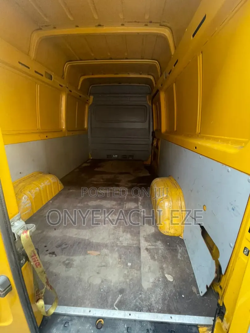 Volkswagen LT 2005 Yellow