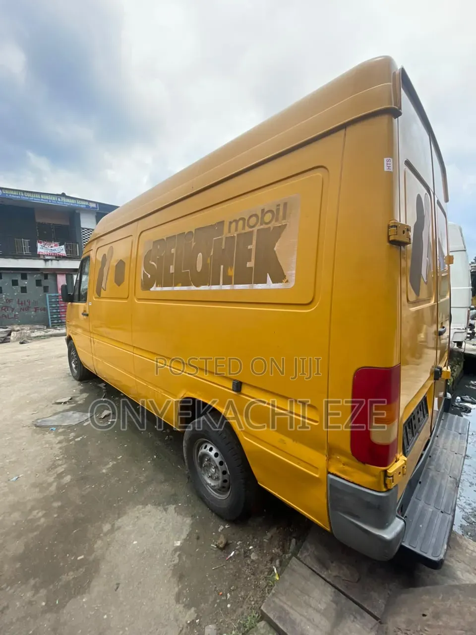 Volkswagen LT 2005 Yellow