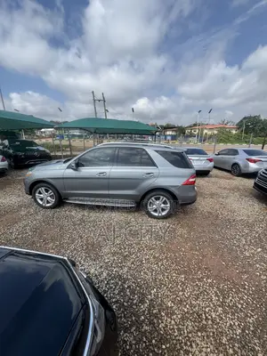 Mercedes-Benz M Class ML350 4dr SUV (3.5L 6cyl 7A) 2014 Gray