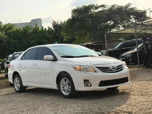 Toyota Corolla 2012 White