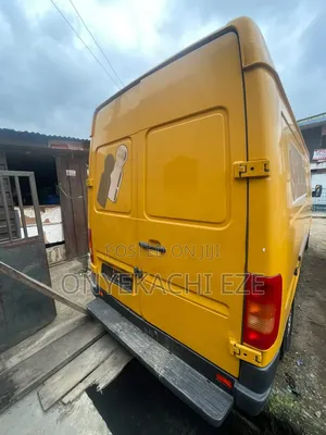 Volkswagen LT 2005 Yellow