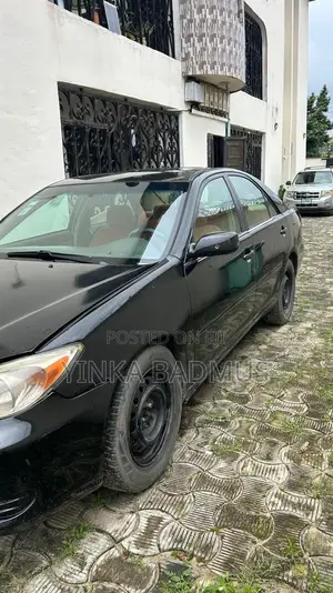Toyota Camry LE 4dr Sedan (2.4L 4cyl 4A) 2004 Black