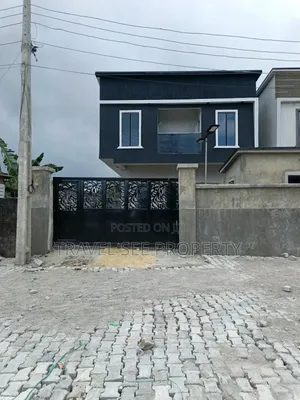 Furnished 3bdrm Duplex in Residents Area for sale