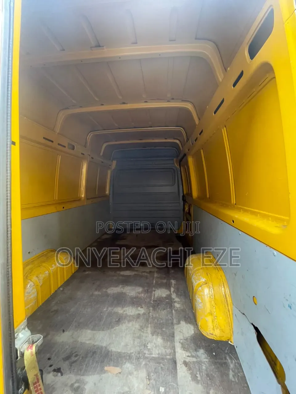 Volkswagen LT 2005 Yellow