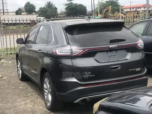 Ford Edge Titanium 4dr AWD 2017 Gray