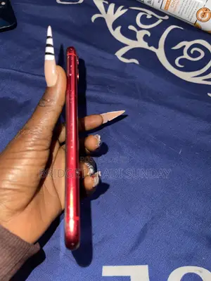 Apple iPhone 11 128 GB Red