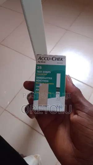 Accu CHEK Strips