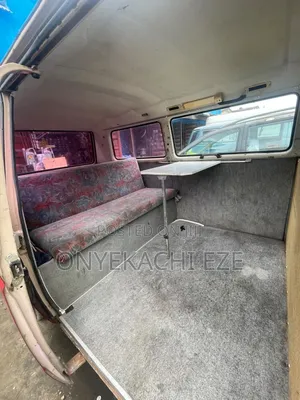 Volkswagen Transporter 2005 Red