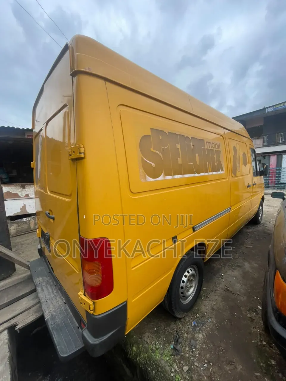 Volkswagen LT 2005 Yellow
