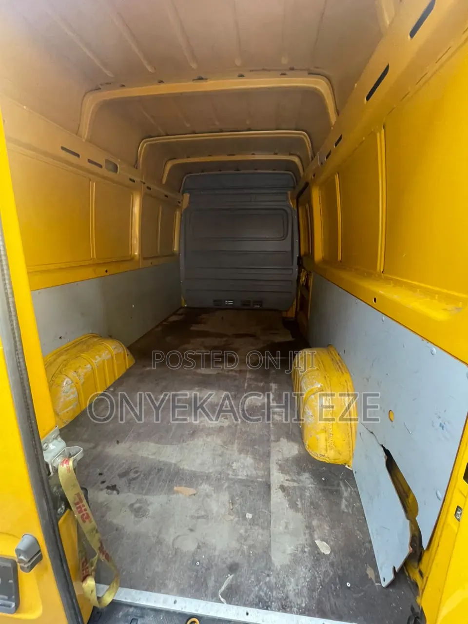 Volkswagen LT 2005 Yellow