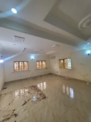3bdrm Block of Flats in Galadimawa for rent