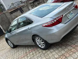 Toyota Camry 2016 Silver