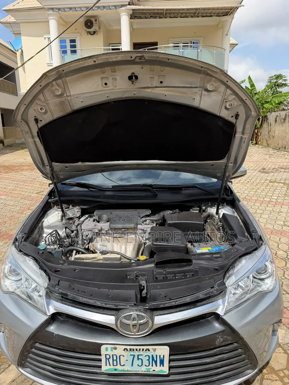 Toyota Camry 2016 Silver