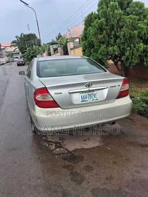 Toyota Camry 2004 Silver