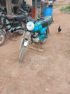 Bajaj Boxer 100 2022 Blue