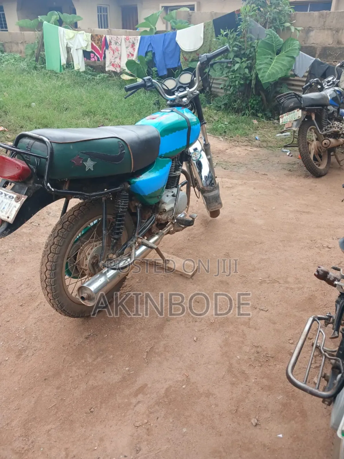 Bajaj Boxer 100 2022 Blue