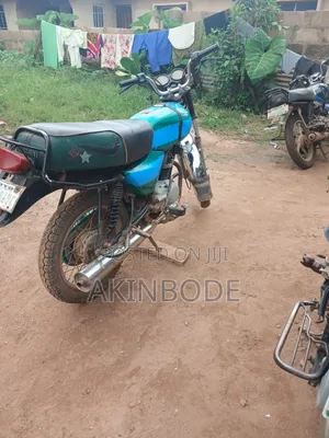 Bajaj Boxer 100 2022 Blue
