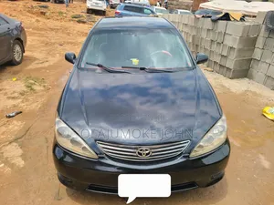 Toyota Camry LE 4dr Sedan (2.4L 4cyl 5A) 2005 Black