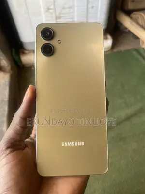 Samsung Galaxy A06 64 GB Gold