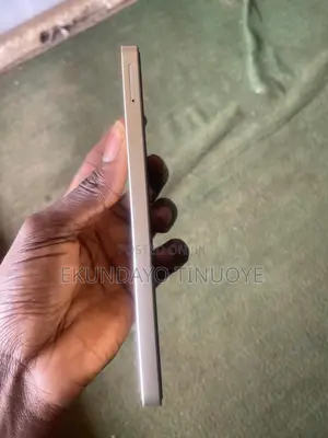 Samsung Galaxy A06 64 GB Gold