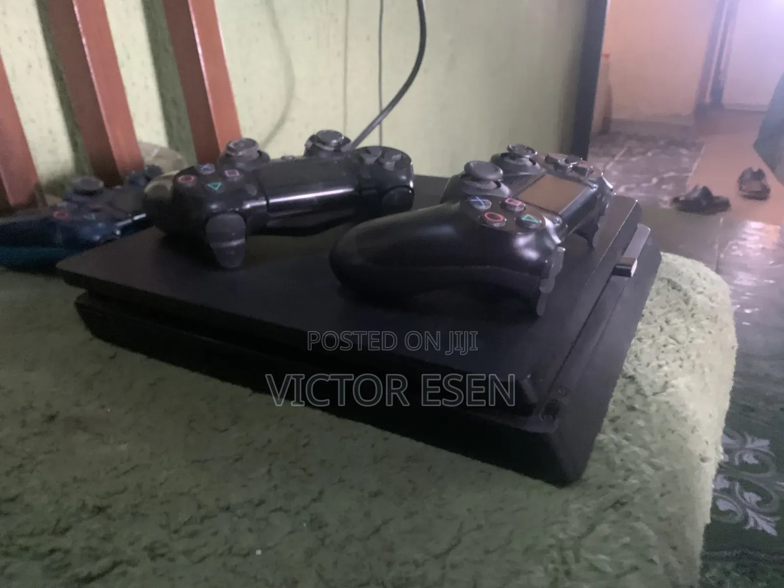 PlayStation 4 Slim