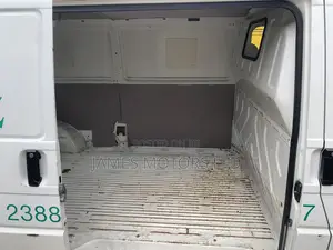 Volkswagen Transporter 2007 White