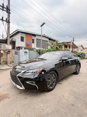 Lexus ES 2013 Black