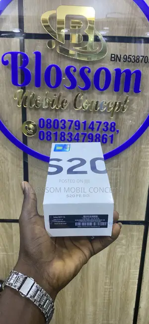 New Samsung Galaxy S20 FE 5G 128 GB Black