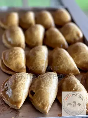 TITLE: Small Size Meatpie - 50g Meat Filling - 10pcs Minimum -