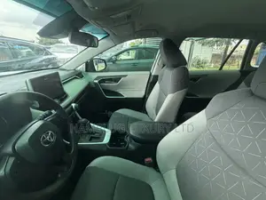 Toyota RAV4 2024 Gray