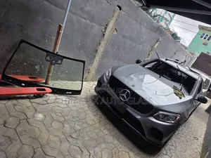 Glc43 Coupe 2018 Windscreen Glass Available Installed at Chimatex