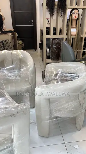 Nail Table and Chairs