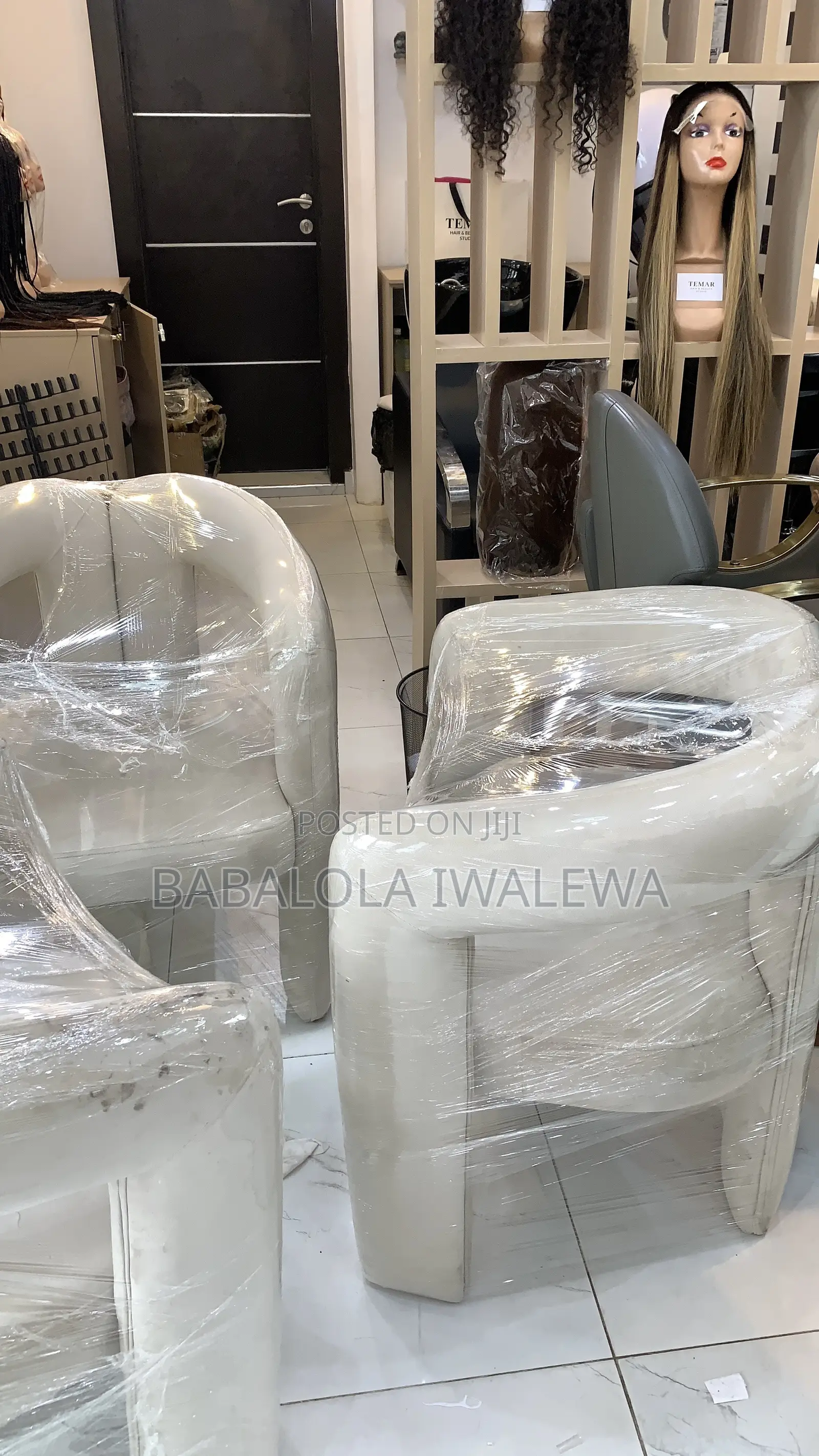 Nail Table and Chairs