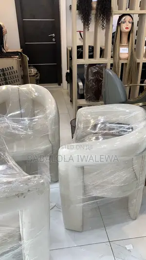 Nail Table and Chairs